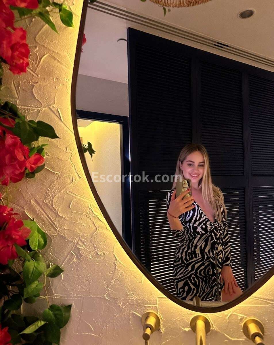 נערת ליווי בצפון מירה