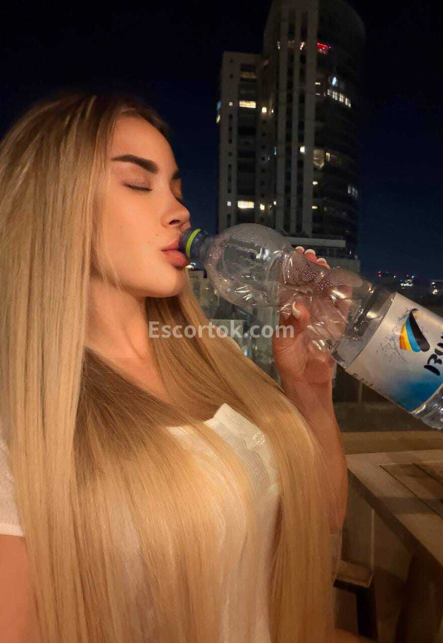 100% אמיתית אירופאית קלאסית ליווי בחיפה סנדרה סקסית מהממת