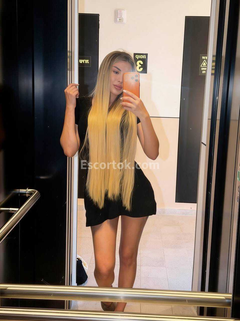 100% אמיתית אירופאית קלאסית ליווי בחיפה סנדרה סקסית מהממת